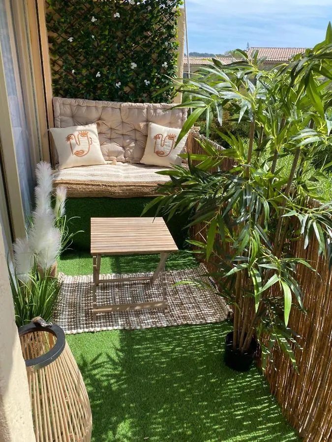 아파트 Saint Tropez Spacieux Appartement La Florida